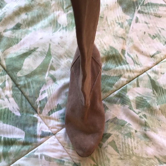 Vintage Tan Suede Tall Boots with Small Heel - Picture 3 of 6